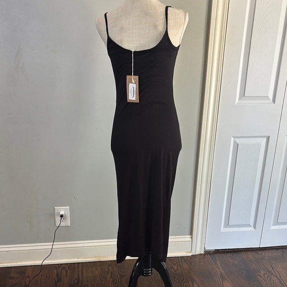 Project Social T Black Midi Dress - Picture 4 of 6